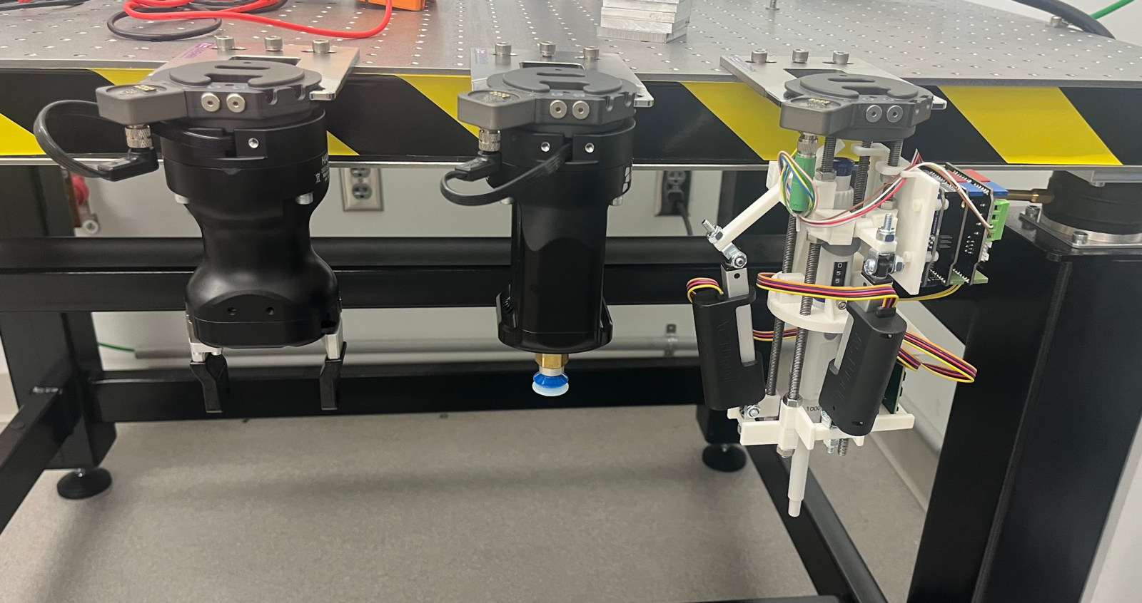 End effectors on the quick-swap holder